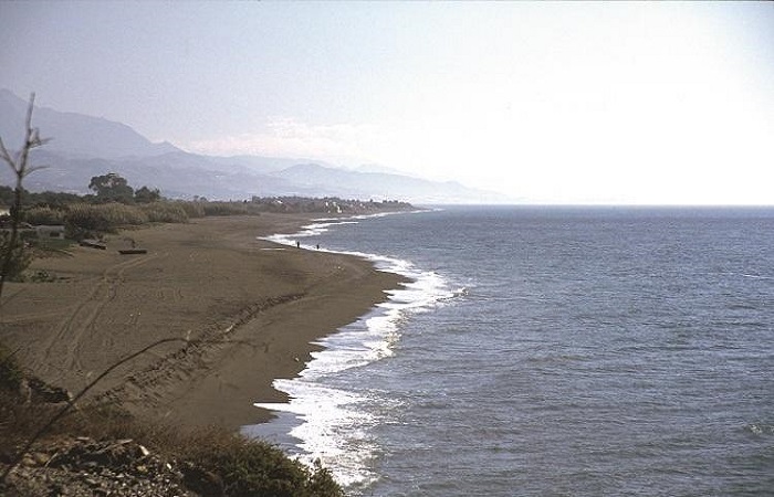 Nakenstrand Almayate Beach i Torre del Mar